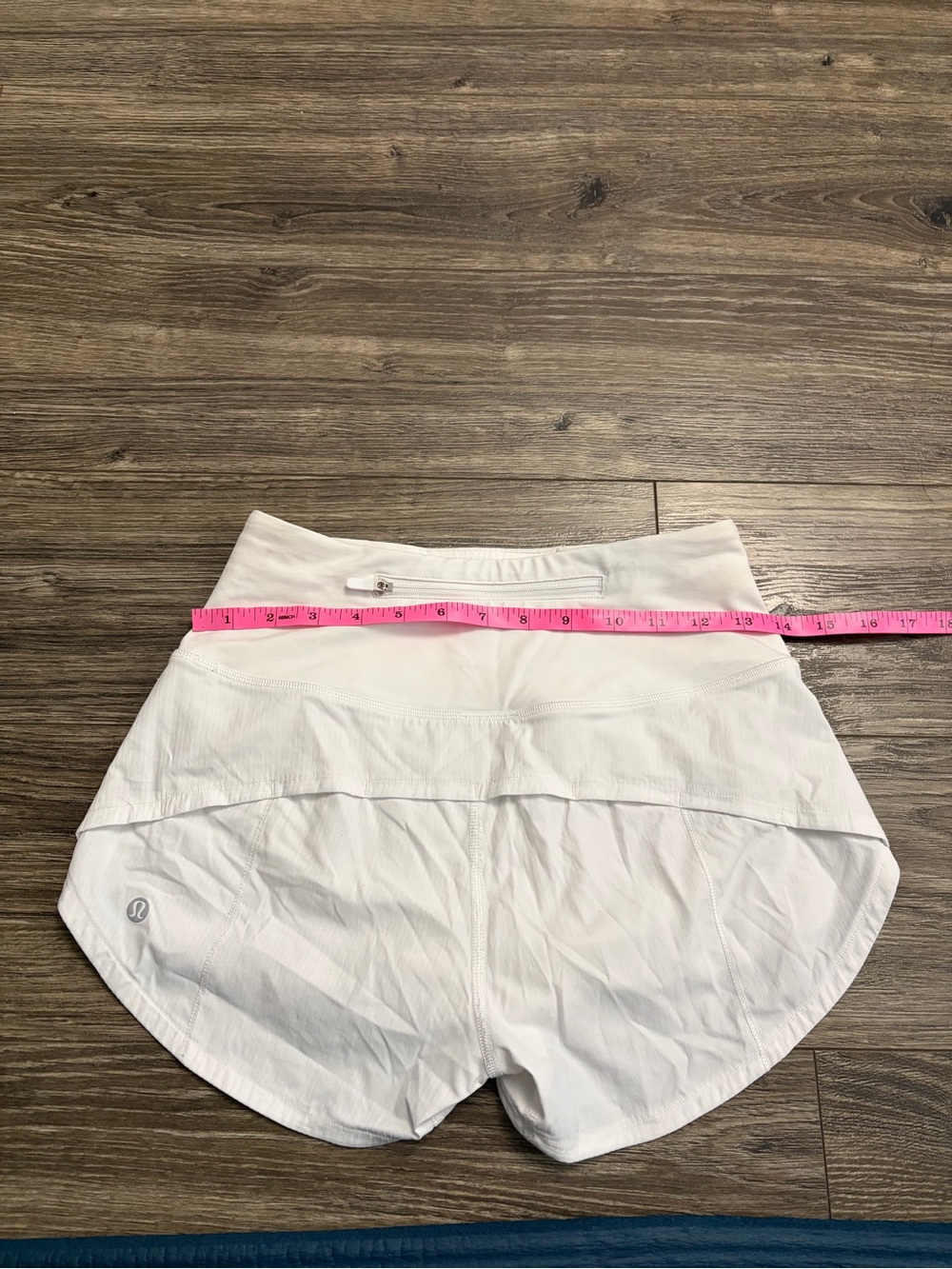 Lululemon Speed Up High-Rise Short *2.5"
(White) Size 2 - Picture 9 of 9